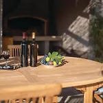 Vikendica Amazing Home In Oklaj With Wifi *