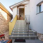 Amazing Home In Oklaj With Wifi Vikendica Oklaj
