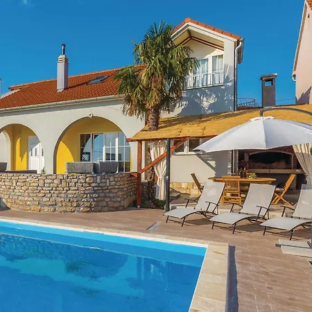 Amazing Home In Oklaj With Wifi * Oklaj