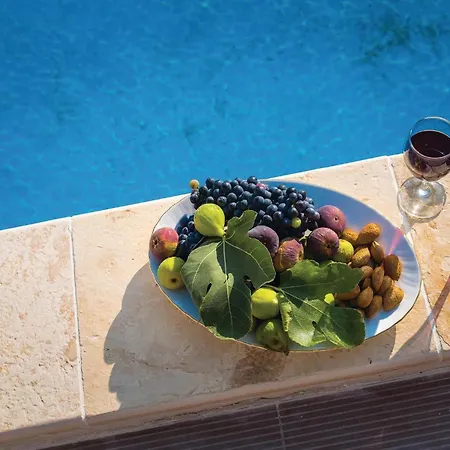 Feriehus Amazing In With Wifi